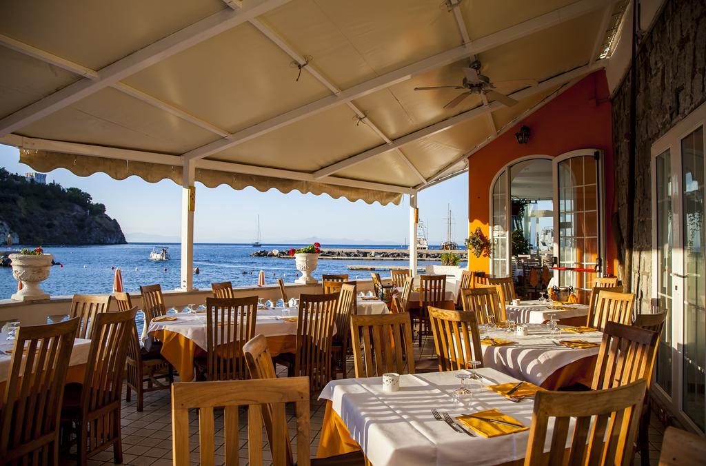 Hotel La Sirenella 拉科阿梅诺 外观 照片