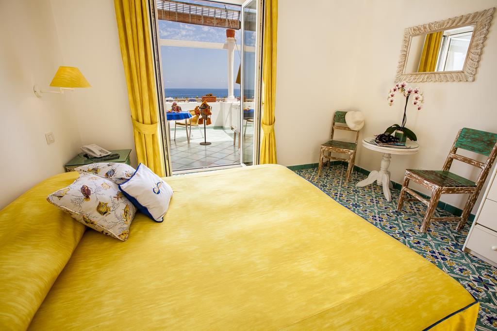 Hotel La Sirenella 拉科阿梅诺 外观 照片