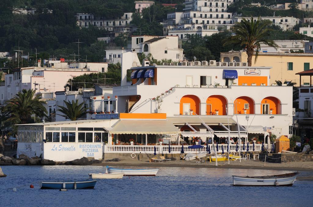 Hotel La Sirenella 拉科阿梅诺 外观 照片
