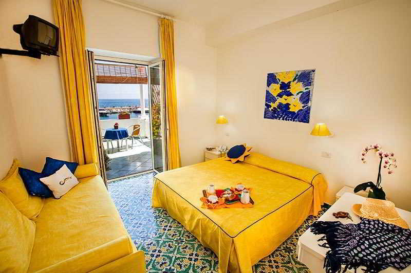Hotel La Sirenella 拉科阿梅诺 外观 照片